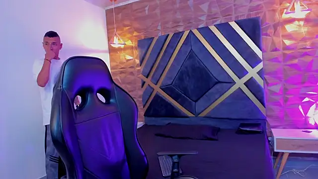 Justin Lakee online show from October 2025 11:12:02 PM