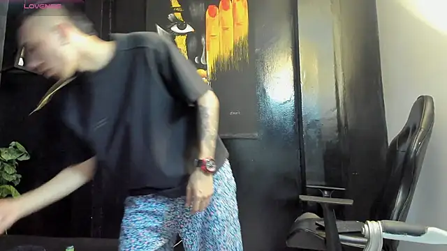 Justin Lakee online show from October 2025 11:17:01 PM