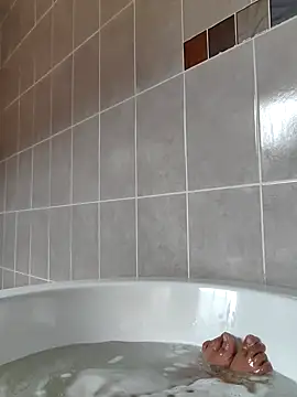 Snapshot of Cianda24 chatting on November 2025 12:51:02 PM Cianda24 online show from November 2025 12:51:02 PM