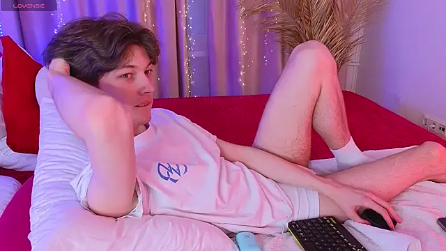  Den1s  online show from November 2025 01:15:02 PM