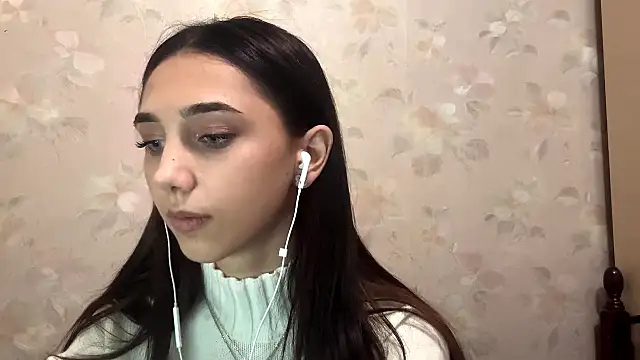 LinaMour online show from October 2025 10:09:01 PM