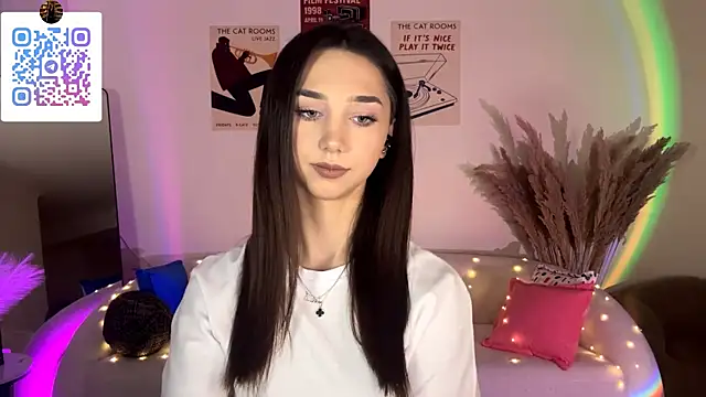LinaMour online show from June 2026 10:16:01 PM