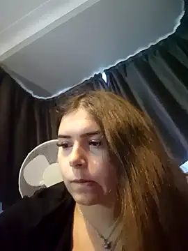 KatieLace online show from September 2025 05:36:02 PM