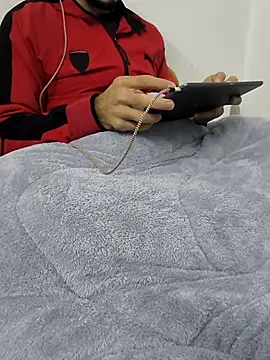 yazinyazin1 online show from November 2025 03:45:02 AM