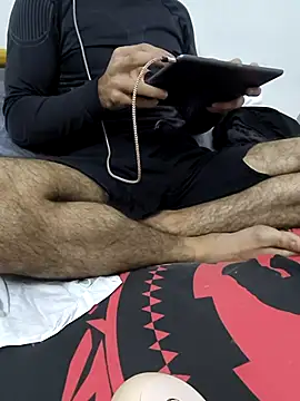 yazinyazin1 online show from December 2025 07:53:01 PM