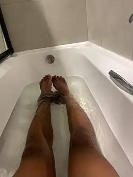 fitsexyman online show from March 2026 09:36:02 PM