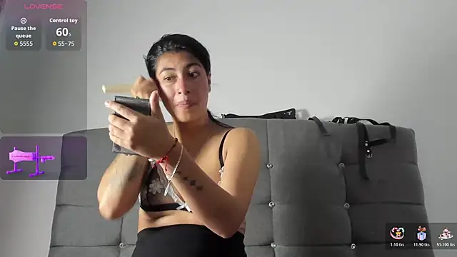 Dalilasub AH online show from October 2025 11:35:01 AM