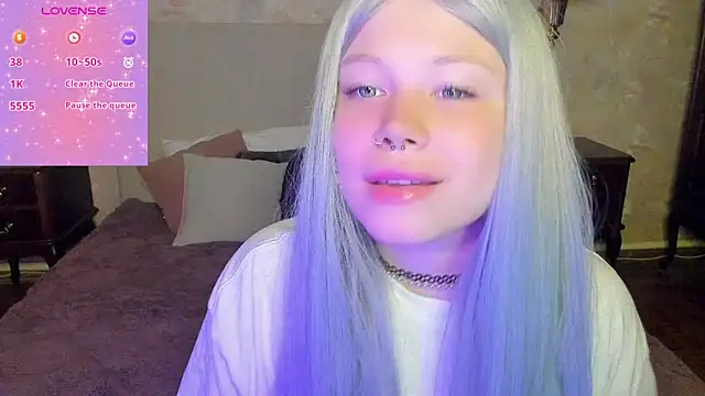 Snapshot of Diana_Dream chatting on September 2025 07:48:01 PM Diana Dream online show from September 2025 07:48:01 PM