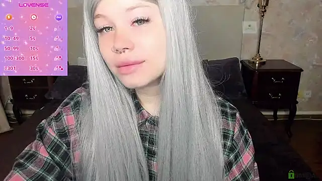 Snapshot of Diana_Dream chatting on October 2025 07:13:01 PM Diana Dream online show from October 2025 07:13:01 PM