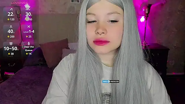 Snapshot of Diana_Dream chatting on October 2025 08:37:02 PM Diana Dream online show from October 2025 08:37:02 PM