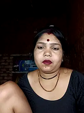 Snapshot of Priya_tyagi chatting on September 2025 10:32:01 PM Priya tyagi online show from September 2025 10:32:01 PM