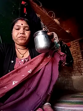 Priya tyagi online show from September 2025 06:39:02 AM