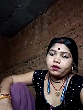 Priya tyagi online show from October 2025 09:55:01 PM