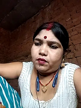 Priya tyagi online show from October 2025 10:01:02 AM