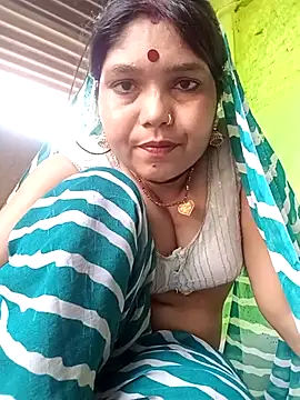 Priya tyagi online show from October 2025 06:14:01 AM