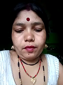 Priya tyagi online show from October 2025 03:21:02 AM