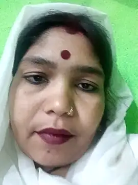 Priya tyagi online show from October 2025 01:01:02 PM