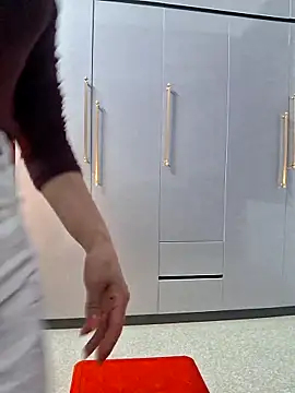 Snapshot of Mlemmz chatting on February 2026 02:38:02 PM Mlemmz online show from February 2026 02:38:02 PM