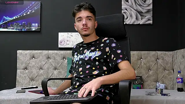 LextasyScott online show from September 2025 04:58:01 AM