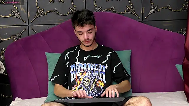 LextasyScott online show from October 2025 05:04:01 AM