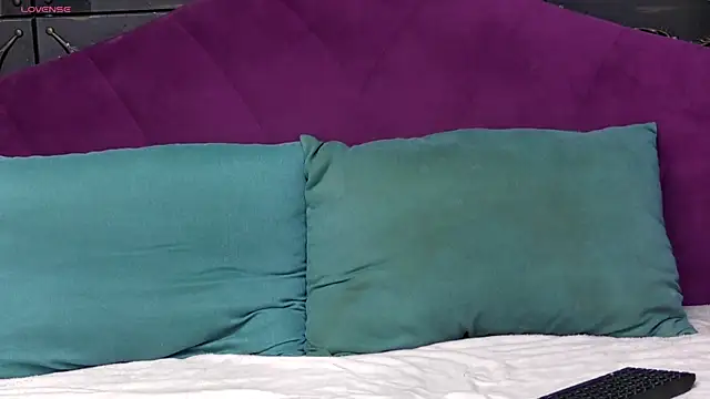 LextasyScott online show from October 2025 05:06:01 AM