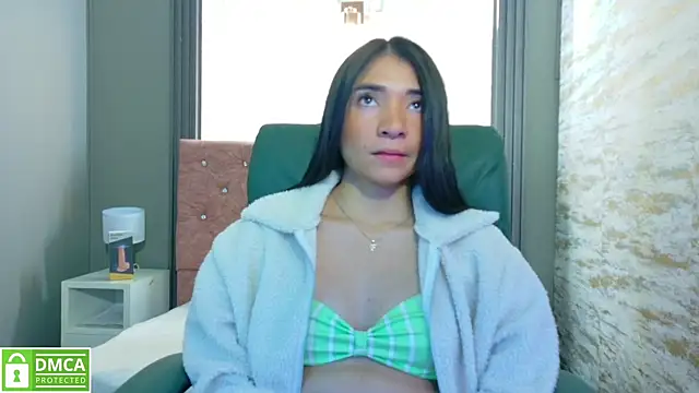 Snapshot of Aurora_jones11 chatting on October 2025 03:45:01 AM Aurora jones11 online show from October 2025 03:45:01 AM