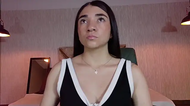 Snapshot of Aurora_jones11 chatting on October 2025 03:29:02 AM Aurora jones11 online show from October 2025 03:29:02 AM