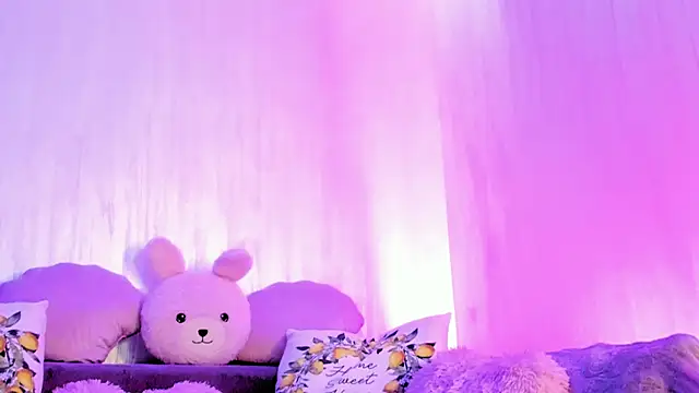 RileyNox online show from October 2025 07:33:02 PM