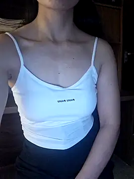 LazdyLy online show from October 2025 01:33:02 PM