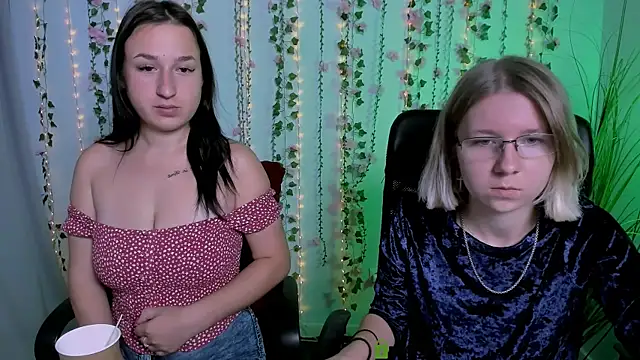 Snapshot of gloria_bubble chatting on September 2025 05:34:02 AM gloria bubble online show from September 2025 05:34:02 AM