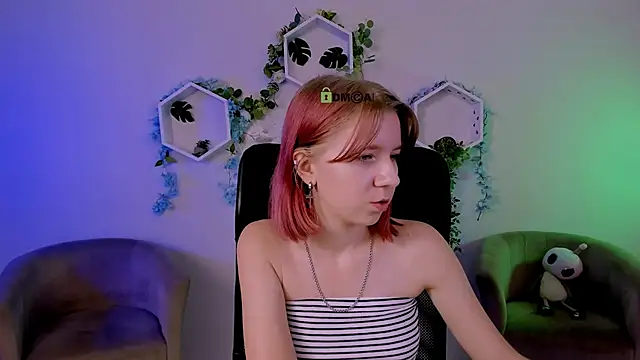 Snapshot of gloria_bubble chatting on June 2026 06:45:02 PM gloria bubble online show from June 2026 06:45:02 PM