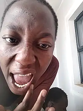 Melanin2002 online show from April 2026 08:21:02 AM