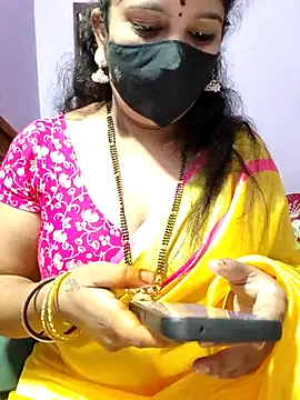 luci-queen online show from September 2025 05:23:01 AM