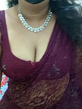 luci-queen online show from June 2026 09:09:02 AM