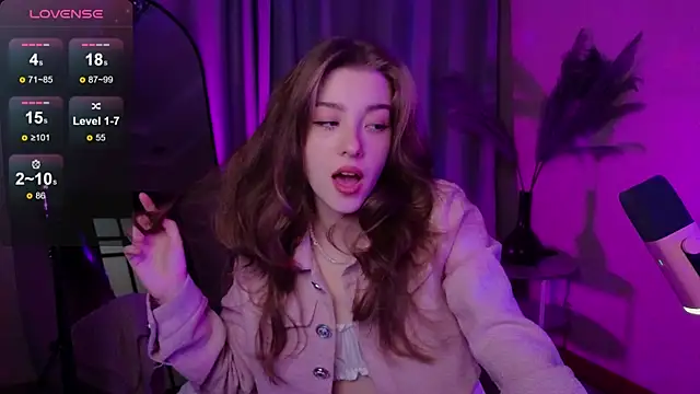 Snapshot of AstraMist chatting on September 2025 02:20:01 PM AstraMist online show from September 2025 02:20:01 PM