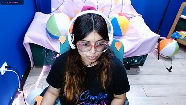 Snapshot of lCherryBlossoml chatting on September 2025 11:29:01 PM lCherryBlossoml online show from September 2025 11:29:01 PM