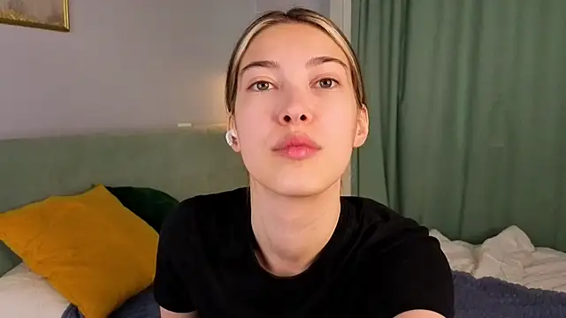 Snapshot of AngelicRice chatting on September 2025 11:10:01 AM AngelicRice online show from September 2025 11:10:01 AM