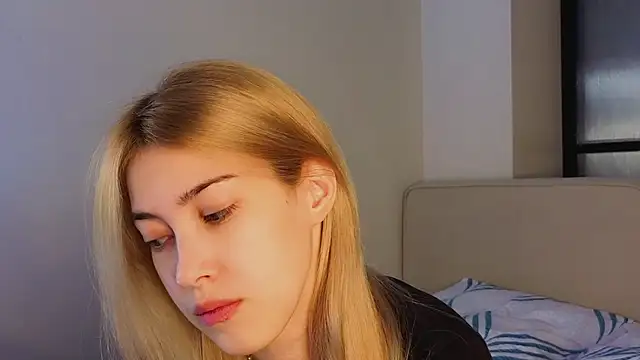 AngelicRice online show from November 2025 11:32:02 AM