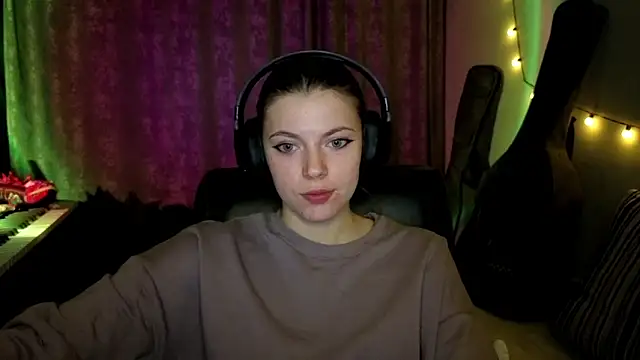 CutieAnny online show from March 2026 09:29:01 PM