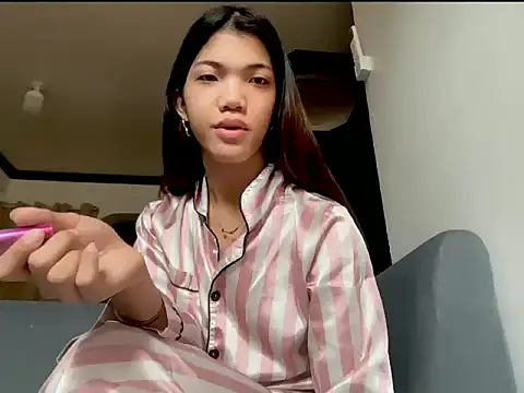 CassieSommereux online show from March 2026 03:52:02 AM