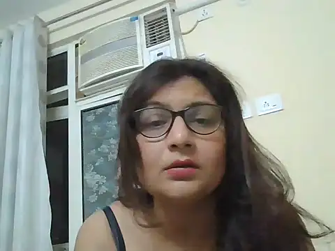 urrrsexysam online show from September 2025 05:57:01 PM