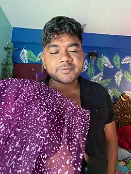 Snapshot of V-Hot-Sweti chatting on June 2026 08:01:02 PM V-Hot-Sweti online show from June 2026 08:01:02 PM