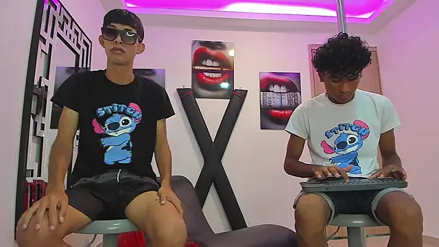 LONDON BOYS1 online show from September 2025 07:19:02 AM