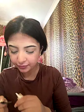 Snapshot of OliviaMollyy chatting on September 2025 01:43:02 PM OliviaMollyy online show from September 2025 01:43:02 PM