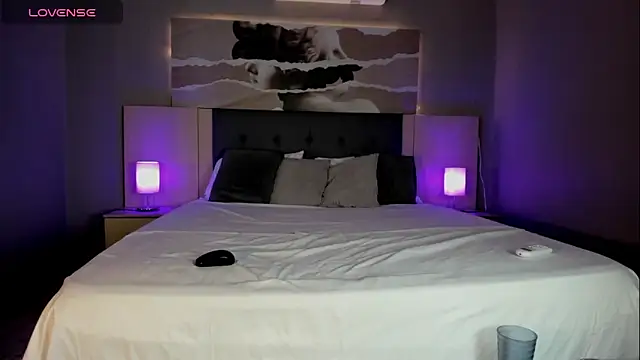 Snapshot of Isabella_glam chatting on October 2025 07:11:01 PM Isabella glam online show from October 2025 07:11:01 PM