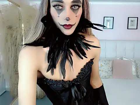 Snapshot of samantha_bliss chatting on October 2025 02:07:01 PM samantha bliss online show from October 2025 02:07:01 PM