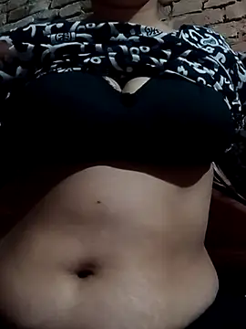 Cute Pagli online show from November 2025 02:27:01 PM