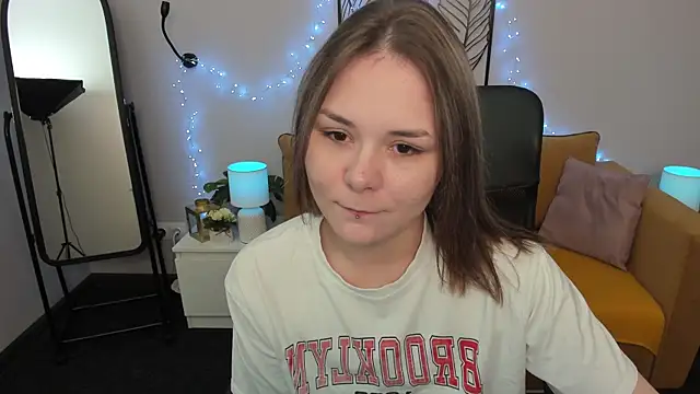 Sophi gi online show from September 2025 03:05:01 AM