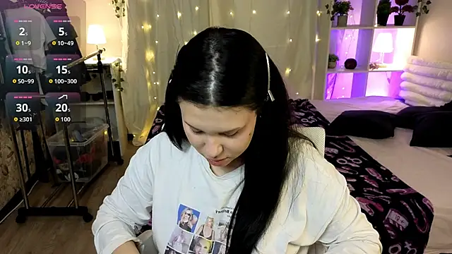 Snapshot of Nicole_Parshikova chatting on November 2025 10:15:02 AM Nicole Parshikova online show from November 2025 10:15:02 AM