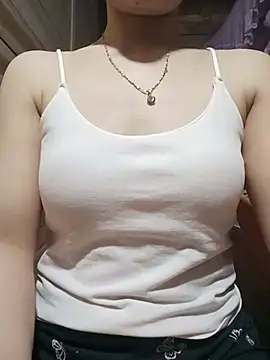 Snapshot of LucyyLy chatting on June 2026 11:11:01 PM LucyyLy online show from June 2026 11:11:01 PM
